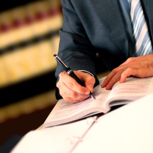 DIREITO COMERCIAL E EMPRESARIAL